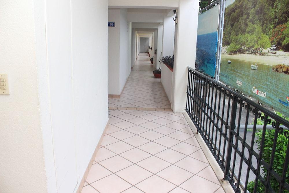 Am Amakal Hotel & Park Санта Крус Уатулко Екстериор снимка