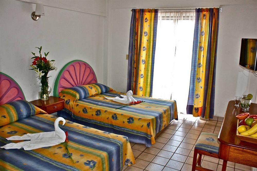 Am Amakal Hotel & Park Санта Крус Уатулко Екстериор снимка