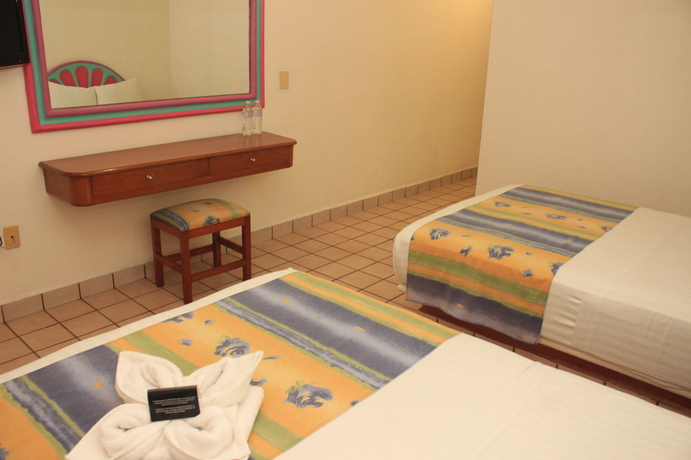 Am Amakal Hotel & Park Санта Крус Уатулко Екстериор снимка
