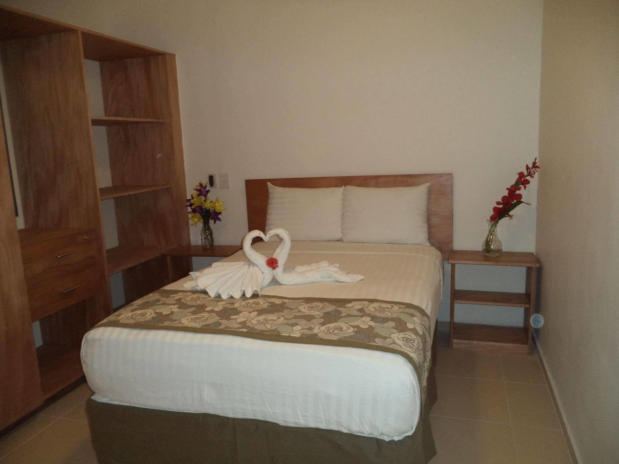 Am Amakal Hotel & Park Санта Крус Уатулко Екстериор снимка